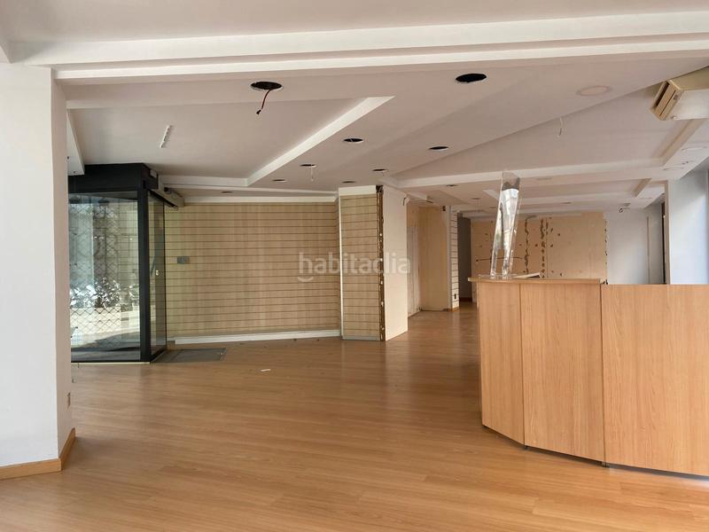 Foto 1e7e3025-4df1-414f-b367-8d412b3b650c. Lloguer local comercial a Plaza España - Corte Inglés Vigo