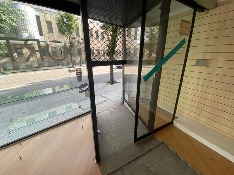 Foto 7e1c0859-1db6-475d-a800-e165894d938c. Lloguer local comercial a Plaza España - Corte Inglés Vigo