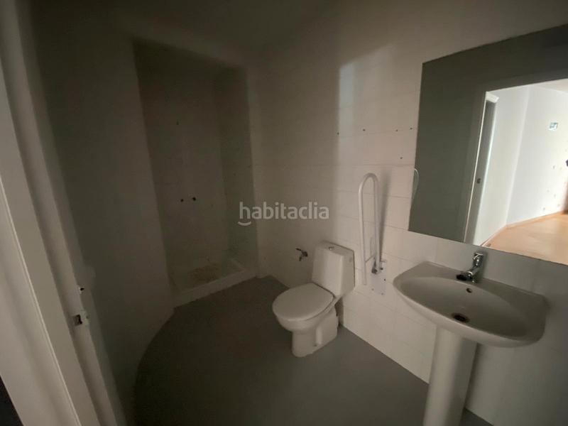 Foto a3134b1a-a6fe-46a5-9e17-dc03bb1e95db. Location local commercial dans Plaza España - Corte Inglés Vigo