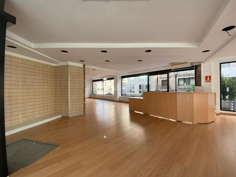 Foto 540603fe-caca-4b33-9ee0-0b709f60f3e6. Miete geschäftsraum in Plaza España - Corte Inglés Vigo