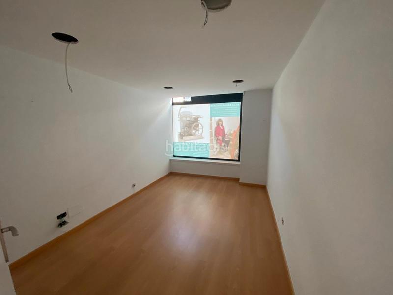 Foto fd257a55-ca3f-498f-97c4-ad6cc02fc312. Miete geschäftsraum in Plaza España - Corte Inglés Vigo