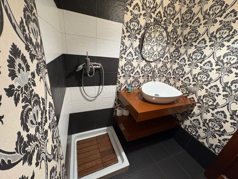Foto a748c5d1-4137-42f6-956f-b7a9886ababe. Casa a schiera con riscaldamento parcheggio in Vilaboa Sur Culleredo