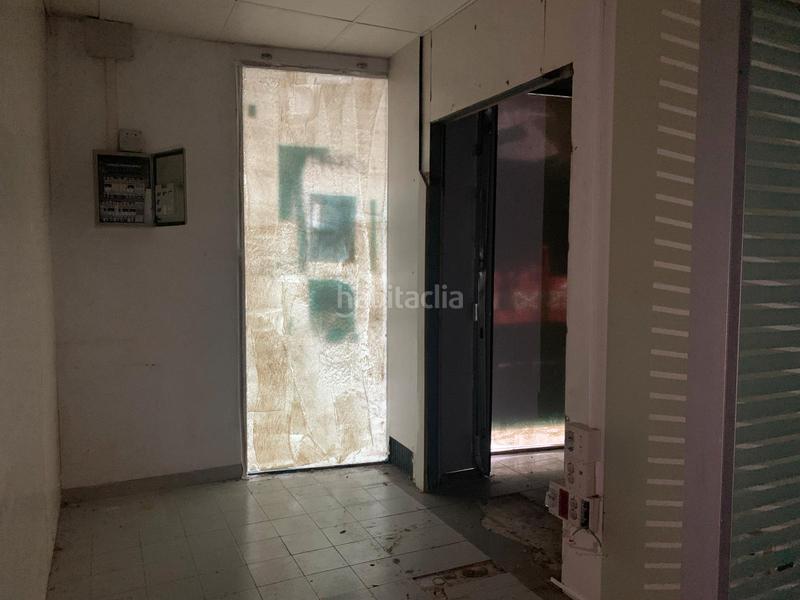 Foto 999a96ac-1da1-45ee-a4e9-d6e0e1eda30c. Alquiler local comercial en rúa real 152 en Centro Ferrol