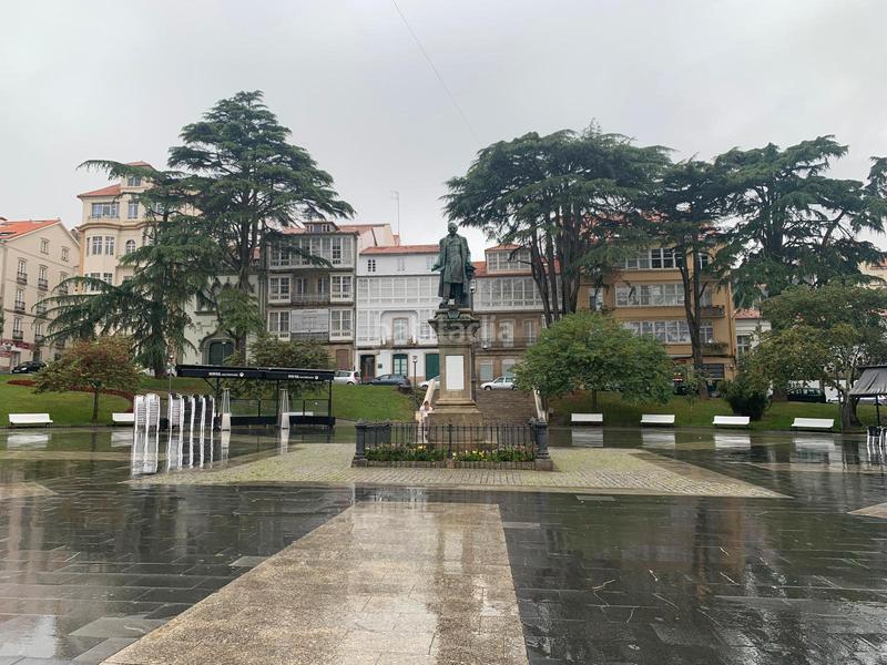 Foto 2f44c502-a218-4819-b5cc-ae910fc1cff2. Location local commercial dans rúa real 152 dans Centro Ferrol