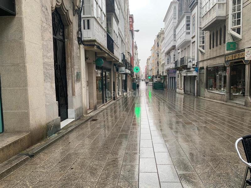 Foto 7c3936b4-b648-47c4-a8c3-7528bf8f29e6. Location local commercial dans rúa real 152 dans Centro Ferrol