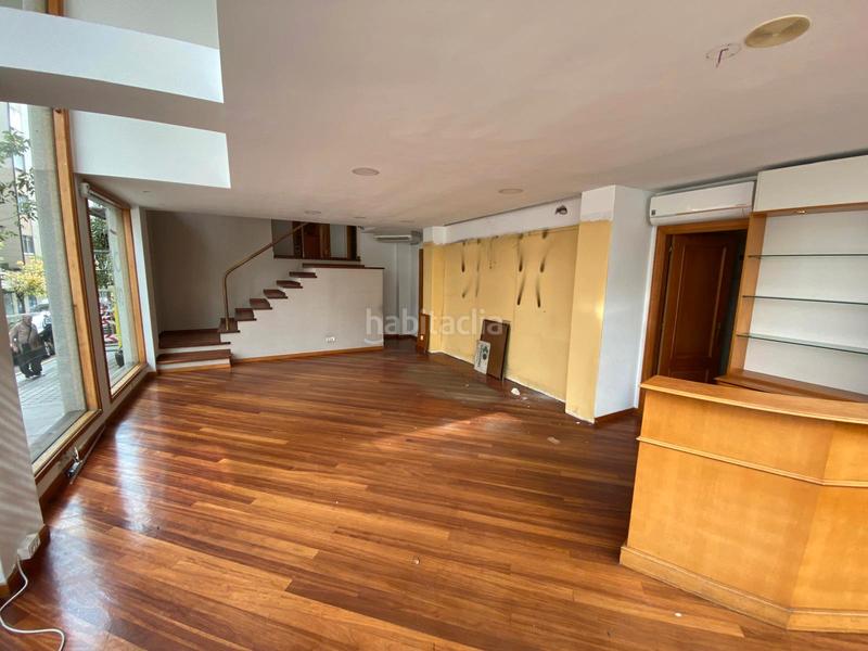 Foto 017ba3ae-e16f-4ea7-b3bb-1bdc99ebfaf4. Alquiler local comercial en O Castro Vigo