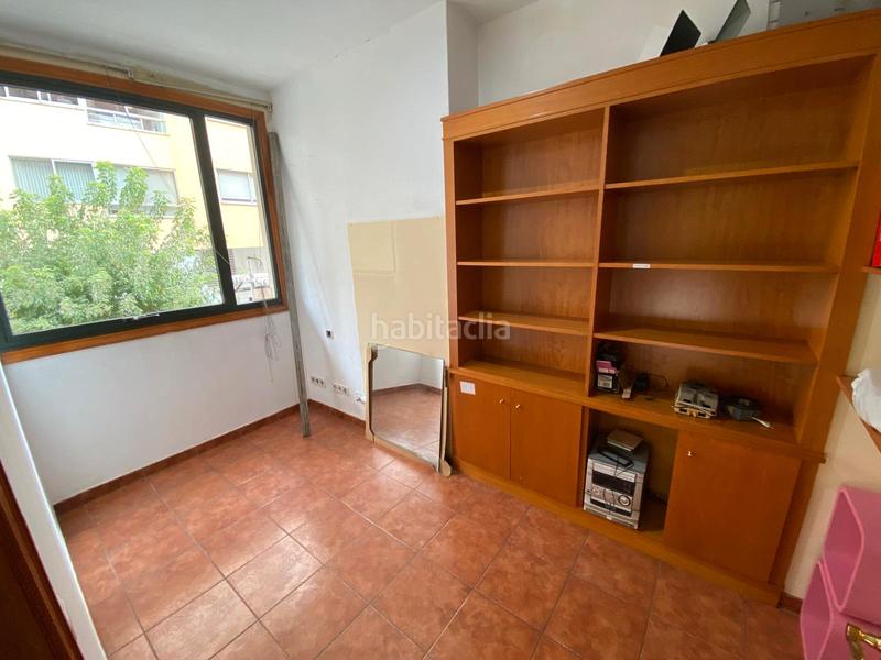 Foto 2cb74cce-4e2e-4e85-899a-135af75a4692. Alquiler local comercial en O Castro Vigo