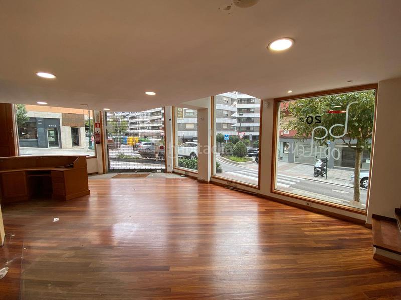 Foto a39e884a-4c61-4c8f-a90f-cb5af8e069cb. Alquiler local comercial en O Castro Vigo