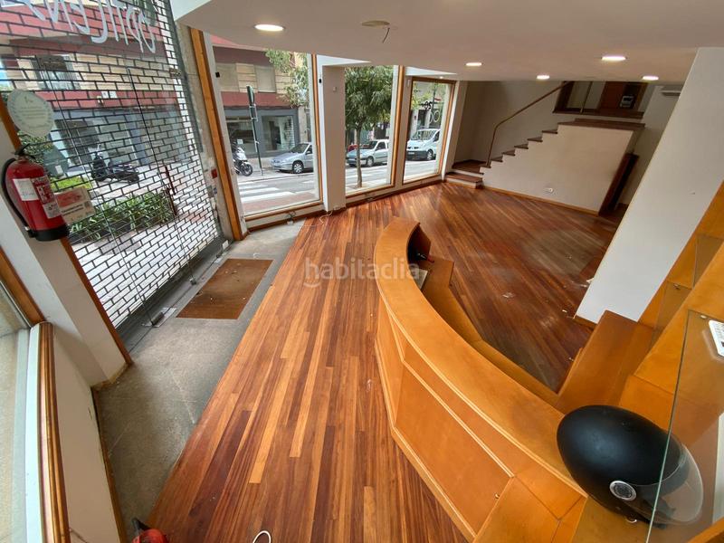 Foto 19d496aa-8978-451f-8287-45954dd9a1b0. Location local commercial dans O Castro Vigo