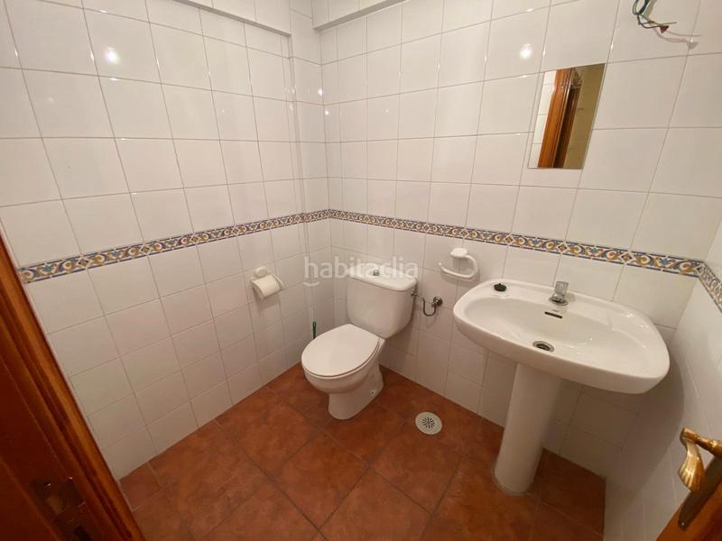 Foto 26b40bcc-bc75-4563-86bd-50ac7bbdccb6. Affitto locale commerciale in O Castro Vigo