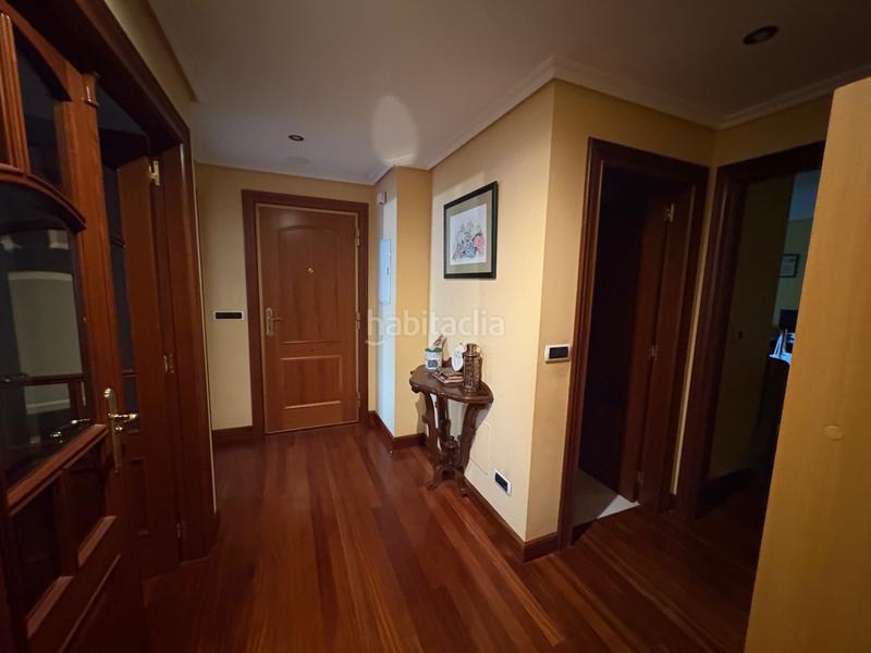 Foto b514bc6d-27aa-4ee3-82db-83f5f180d6e3. Appartement avec chauffage parking dans Alto del Castaño Narón