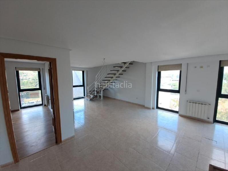 Foto 74baf250-1d56-43da-bb70-ac6806b39dbd. Duplex avec parking dans Lobios