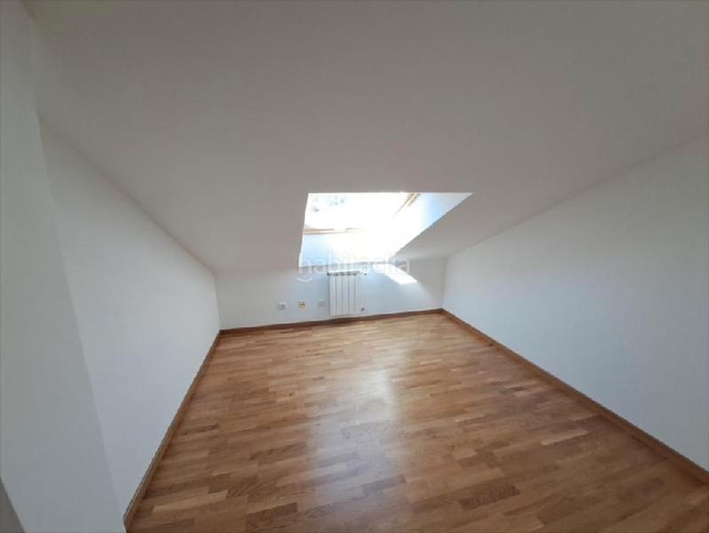 Foto c99ed252-7e2b-4165-81e9-4131400d7de8. Duplex avec parking dans Lobios