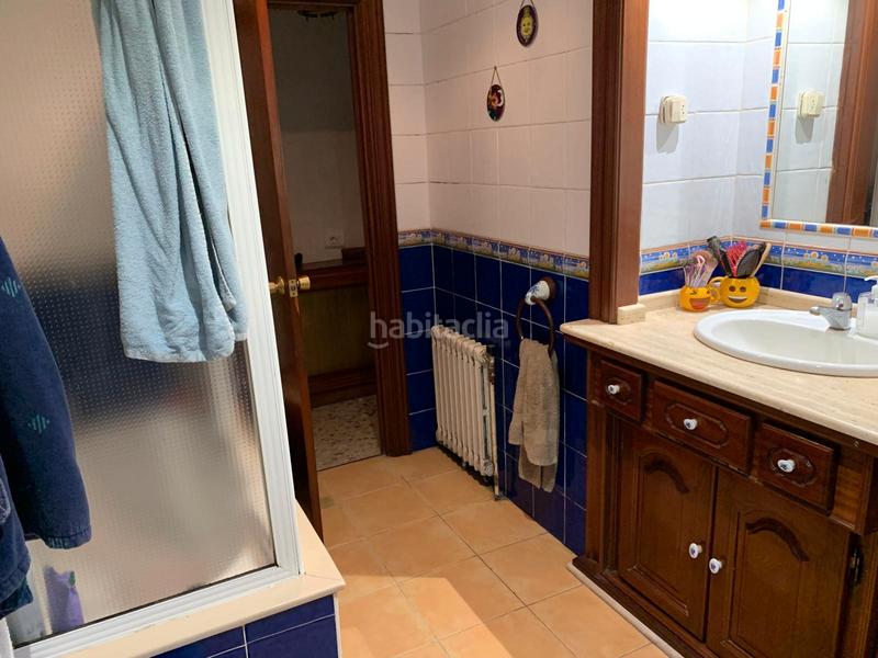 Foto 5040e432-b7b1-4bc5-8fc1-edb791ef4b5b. Casa amb xemeneia calefacció aparcament a Neda