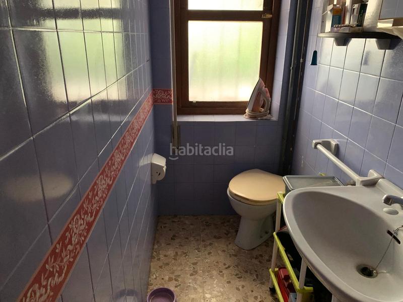 Foto bdb6e53d-5e5e-45a7-a7ff-241ff07df6d3. Casa amb xemeneia calefacció aparcament a Neda
