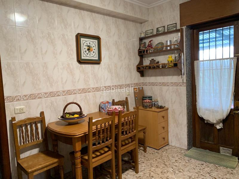 Foto d69aca8c-959f-4628-9d82-216ce85f0a57. Casa amb xemeneia calefacció aparcament a Neda