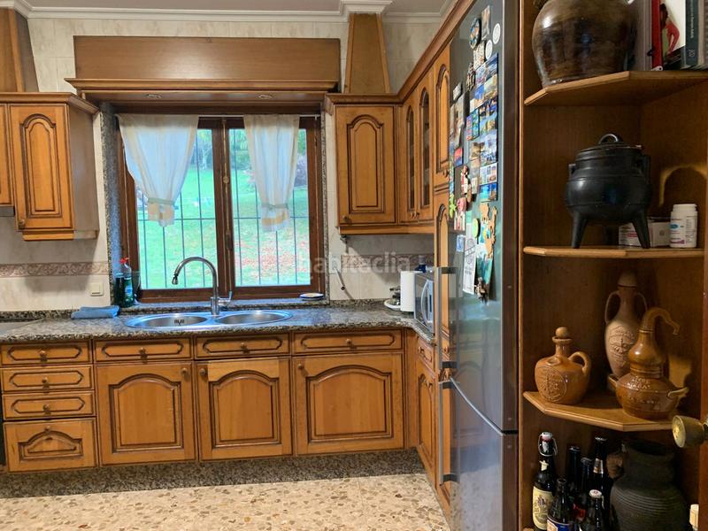 Foto ede4d3da-7503-41ac-904a-fc92896cfc4e. Casa amb xemeneia calefacció aparcament a Neda