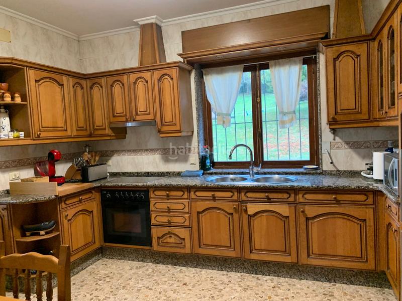 Foto 28a68110-837d-497d-a0f8-befac7a0b30a. Haus mit kamin heizung parking in Neda