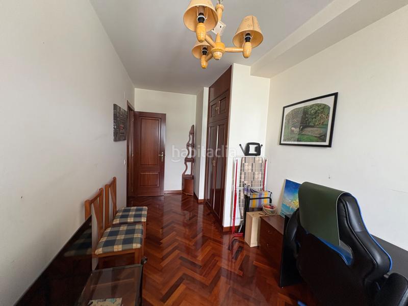 Foto 1da1bf24-a9c8-459d-aa1e-8cae2d7b42c9. Duplex con riscaldamento parcheggio in Alto del Castaño Narón