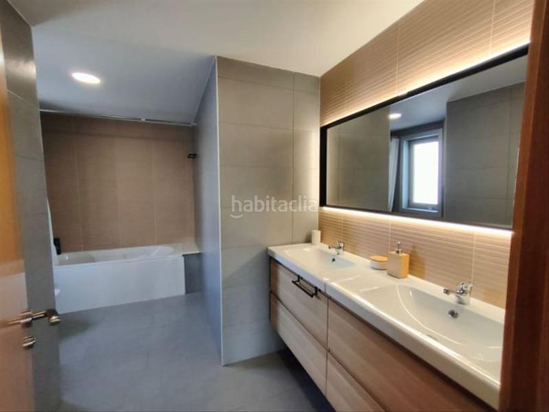 Foto 12b0453c-56ea-4d81-90c2-aea4fdd60401. Duplex with heating parking in Alto del Castaño Narón