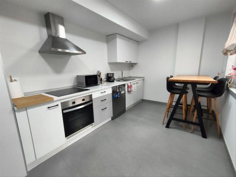 Foto f637e667-eeeb-426c-bc91-f437d916a4a9. Duplex with heating parking in Alto del Castaño Narón