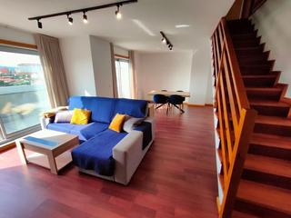 Zweistöckige Wohnung  Rúa garda