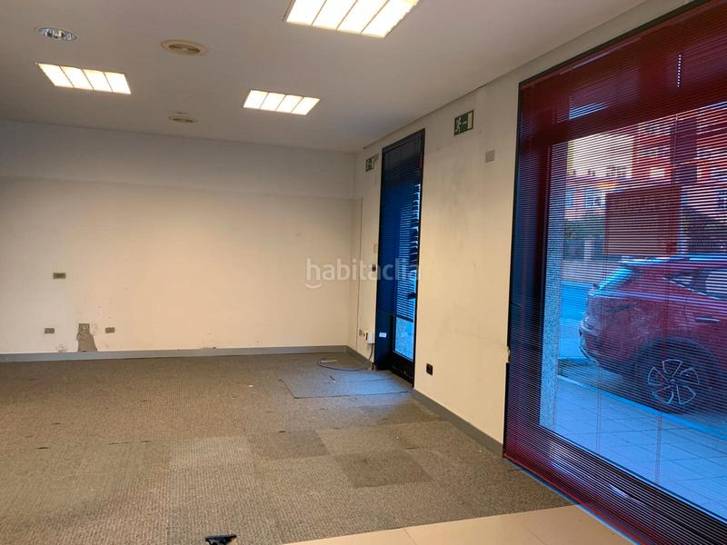 Foto e8bb5d49-2a8d-4e17-b595-3af378debb9f. Alquiler local comercial en Valdoviño