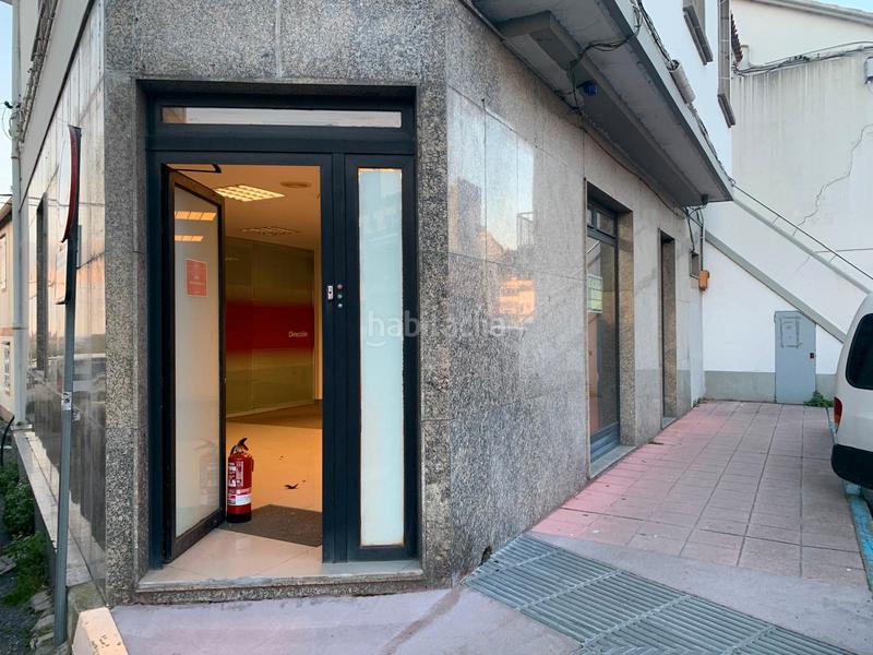 Foto fb0c51dc-1962-4458-b1b7-cb8b44c1ed7e. Location local commercial dans Valdoviño