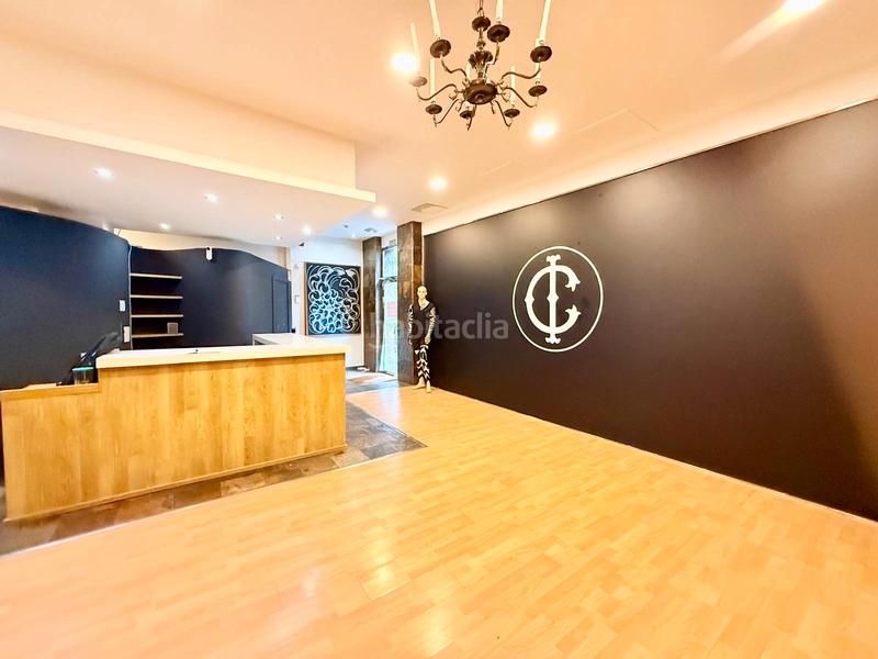 Foto 5c2efe8a-f3c4-46c1-9519-1560e65f5f00. Alquiler local comercial en avenida das camelias 108 local en alquiler en calle camelias - oportunidad única en Vigo