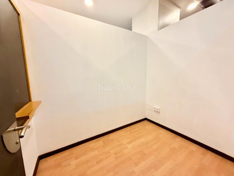 Foto ec8d2114-9419-4214-9390-741127883767. Alquiler local comercial en avenida das camelias 108 local en alquiler en calle camelias - oportunidad única en Vigo