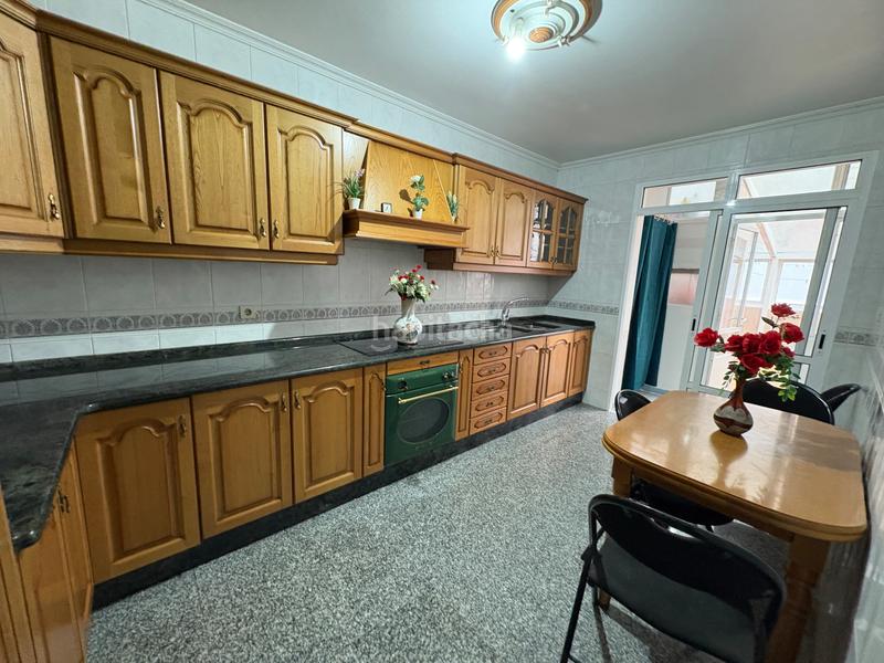 Foto d342ab49-4853-4702-893d-6e651df8a23a. Appartamento con riscaldamento parcheggio in Alto del Castaño Narón