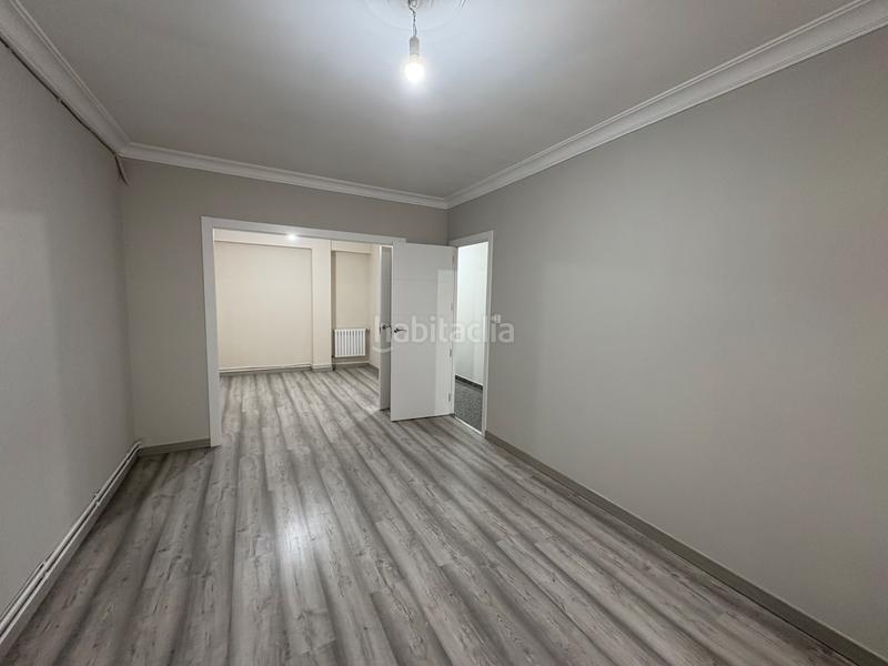 Foto cf153424-8799-4de2-96e7-b1dcde492bca. Flat with heating parking in Alto del Castaño Narón