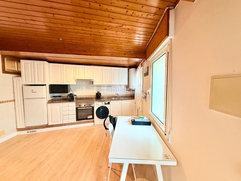 Foto 2c6582f1-99e4-4acf-a74d-4b2c1d556bd0. Planta baixa amb calefacció a Lavadores Vigo