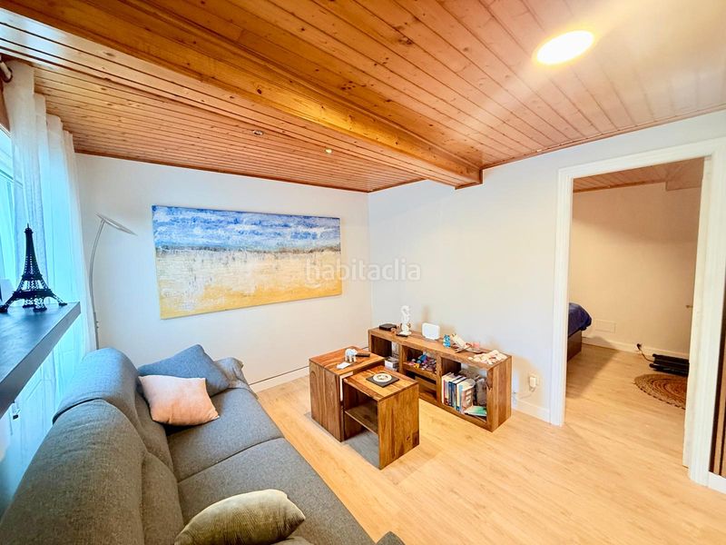 Foto 5c54b060-0a1c-40d3-9f47-4df95db9e623. Planta baixa amb calefacció a Lavadores Vigo