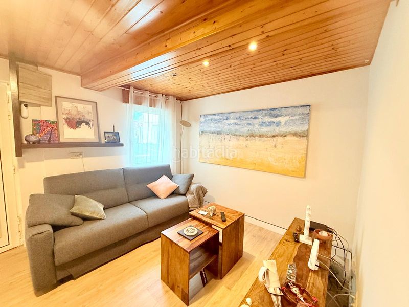 Foto b3b553b6-9e79-42bf-8f84-052db6a16440. Planta baixa amb calefacció a Lavadores Vigo