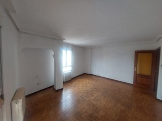 Flat in Avenida de Quintana