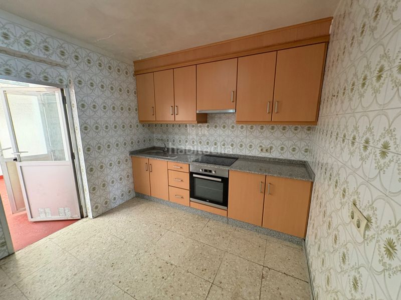 Foto b97ecf8d-d200-4a63-94f7-3fedd9a8011b. Pis a Piñeiros - Freixeiro Narón