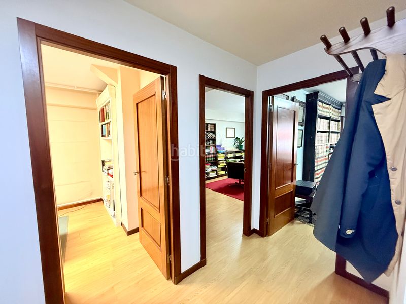 Foto 0ffa6e9d-bb9b-4304-90d7-6b75c025ef85. Pis a Plaza España - Corte Inglés Vigo