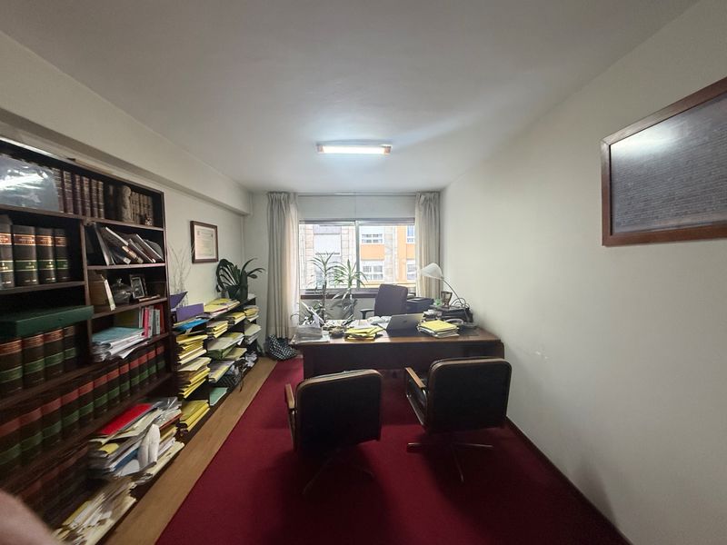 Foto 119866cb-a7c5-4e44-8edf-45c6bfa77aa6. Pis a Plaza España - Corte Inglés Vigo