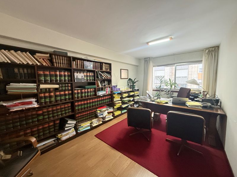 Foto 76a4ed1c-514c-4556-8edd-6219829e48e3. Pis a Plaza España - Corte Inglés Vigo