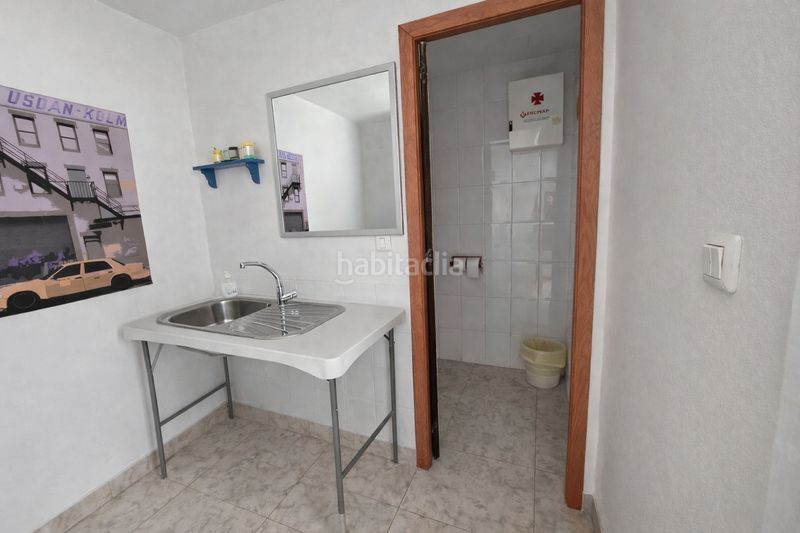 Foto f7889c57-aa94-4529-a5c8-613ce8e39e0e. Local comercial a Centro - Areal Vigo