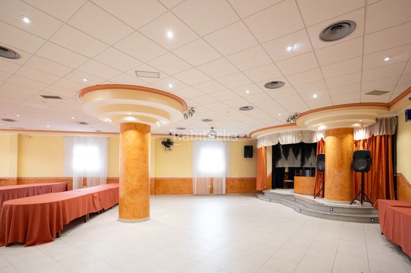 Foto d68963b1-3b43-4be3-8fb4-98d402d346a0. Edificio in Estrada (A)