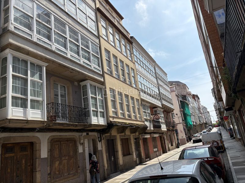 Foto dcf2e583-cf31-4092-9b03-90577a586427. Edificio en Centro Ferrol