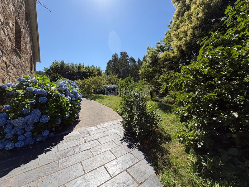 Foto 41102107-0c99-4092-be29-66fa75f63315. Casa amb xemeneia calefacció a Cedeira