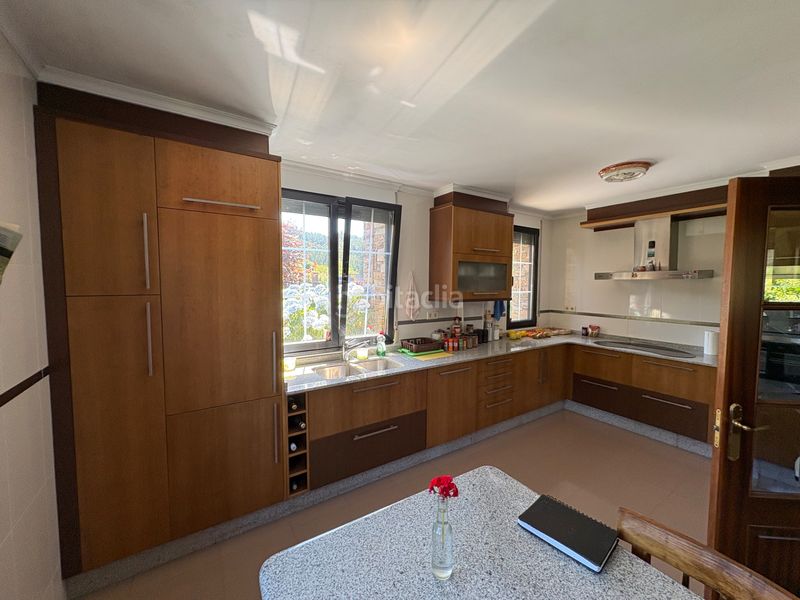 Foto f60bc96c-9355-4410-a3ba-9542d3968212. Casa amb xemeneia calefacció a Cedeira