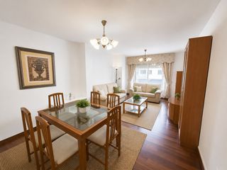 Piso  Rúa de aragón. Amplio piso piso para entrar a vivir.
