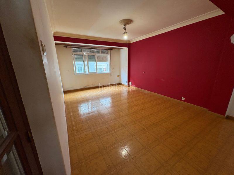 Foto 7bfb6d9a-f78a-4361-809b-51dc940e8092. Pis a Porta Nova Ferrol