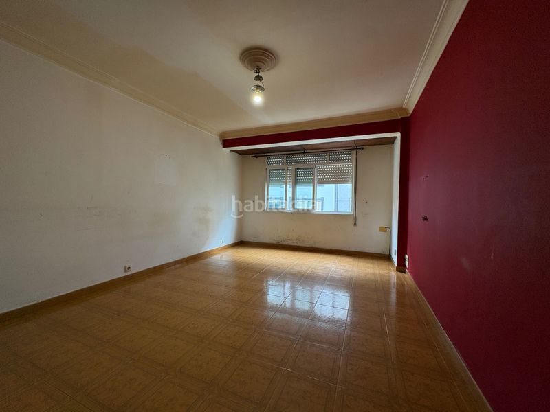 Foto c8a9e1d9-ebae-477f-a2ea-9ab4fb4c5693. Pis a Porta Nova Ferrol