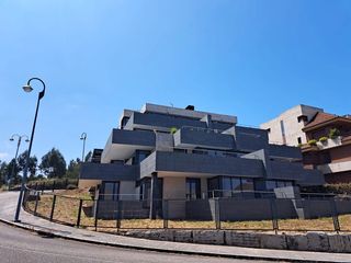 Pis  Rua vila do bispo