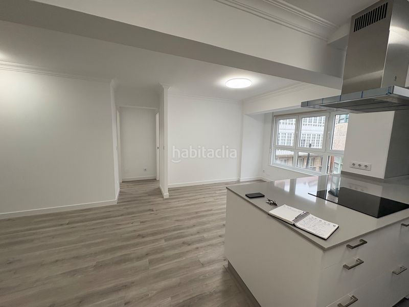 Foto 04be0a94-a21e-4107-9e21-e68ccb770b43. Pis a Centro Ferrol